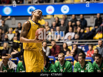 Turin, Italien. 26 Dez, 2017. Deron Washington (Fiat Torino Auxilium) während der Basketball Eurocup spiel Fiat Torino Auxilium vs Unics Kazan. Unics Kazan gewann 72-79 in Turin, Pala Ruffini Italien 26. Dezember 2017. Credit: Alberto Gandolfo/Pacific Press/Alamy leben Nachrichten Stockfoto