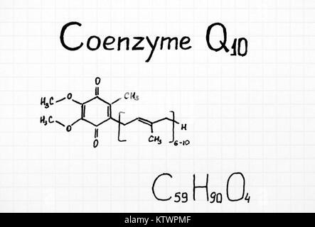 Die chemische Formel von Coenzym Q10. Close-up. Stockfoto