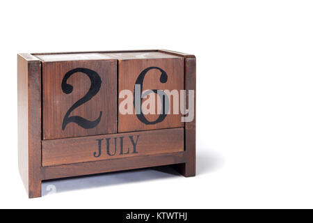 Holz- Ewiger Kalender, Juli 26. Stockfoto