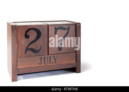 Holz- Perpetual Calendar 27. bis Juli gesetzt Stockfoto