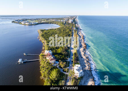 Florida Hutchinson Barrier Island, Stuart, Atlantischer Ozean, indischer Fluss ökologische Lagune, Ross Witham Beach, Fletcher Beach, Luftaufnahme von oben, Barriere, F Stockfoto