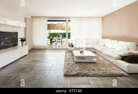 Interieur, schöne Wohnung, luxuriöses Wohnzimmer Stockfoto