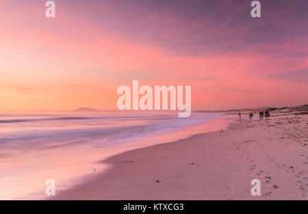 Milnerton Strand bei Sonnenuntergang, Cape Town, Western Cape, Südafrika, Afrika Stockfoto