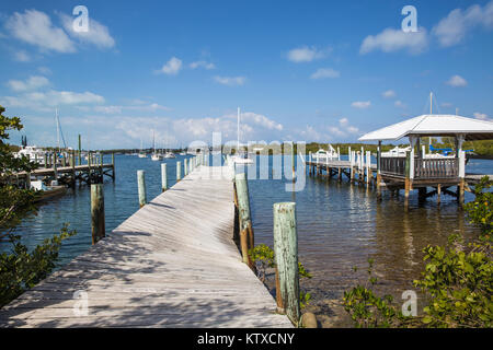 Jetty, New Plymouth, Green Turtle Cay, Abaco Islands, Bahamas, Karibik, Mittelamerika Stockfoto