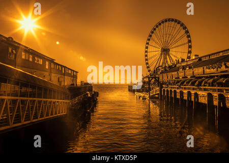 Seattle's großen Riesenrad am Pier 57, Seattle, Washington, Vereinigte Staaten von Amerika, Nordamerika Stockfoto