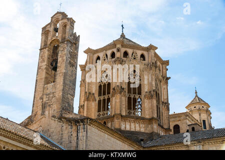 Die Laterne Turm der Königlichen Abtei Santa Maria de Poblet, ein Zisterzienserkloster in Katalonien, Spanien, Pantheon der Könige der Krone von Arago Stockfoto