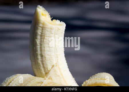 Halb gegessen Banane Stockfoto