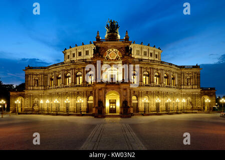 Dresden, Semperoper in den Theaterplatz, Semperoper am Theaterplatz Stockfoto