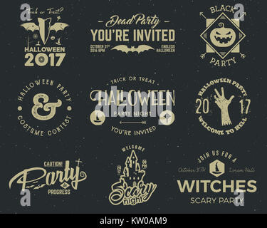 Halloween 2017 Partei Etikettenvorlagen mit beängstigend Symbole - Zombiehand, Hexenhut, Fledermaus, Kürbis und Typografie Elemente. Verwendung für Partei-Plakate, Flyer, Einladungen. Auf-t-Shirt, t-Shirt und andere Identität. Stockfoto