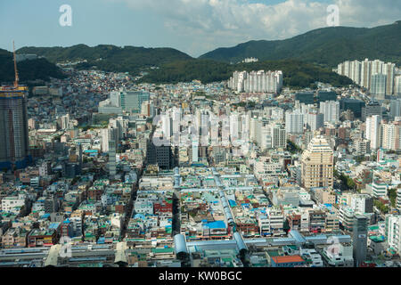 Luftaufnahme von Busan Busan City Tower. Busan, der früher als Pusan bekannt und jetzt offiziell in Busan Stockfoto