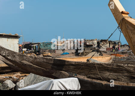 Fischerboote bei Jamestown Fischerdorf, Jamestown, Accra, Ghana Stockfoto