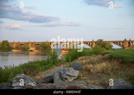 Veterans Memorial Brücke über den Susquehanna River, Spanning wrightsville PA und Kolumbien PA Stockfoto