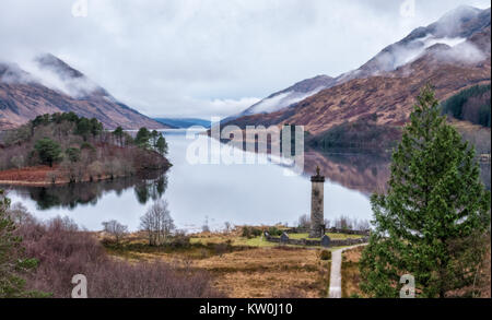 Jacobite Monument am Loch Shiel in Glenfinnan, Schottland, Großbritannien Stockfoto