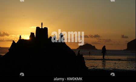 SONY DSC, sandcastle Sonnenuntergang, Polzeath, Cornwall Stockfoto