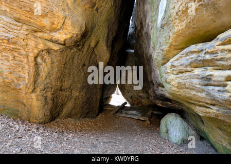 Elbsandsteingebirge, Sächsische Schweiz, G?? tzingerh hle in der kleine Bär Stein, Sächsische Schweiz, Götzingerhöhle am Kleinen Bärenstein Stockfoto