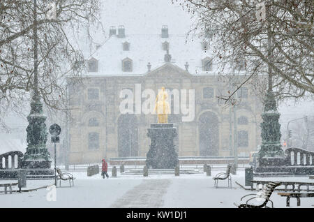 Dresden, Neustädter Markt, Wintereinzug am Goldenen Reiter Stockfoto