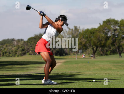 Coral Gables, Florida, USA. 29 Dez, 2017. Anne Yu (Usa, FL) spielt einen Schuß am 54. Junior Orange Bowl International Golf Meisterschaft im Biltmore in Coral Gables, Florida. Mario Houben/CSM/Alamy leben Nachrichten Stockfoto