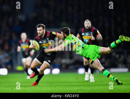 London, Großbritannien. 30. Dezember, 2017. Danny wurde während der Big Game 10 - Aviva Premiership Übereinstimmung zwischen Harlekine vs Northampton Saints Twickenham Stadion am Samstag, den 30. Dezember 2017 in Angriff genommen. LONDON ENGLAND. Credit: Taka G Wu/Alamy leben Nachrichten Stockfoto