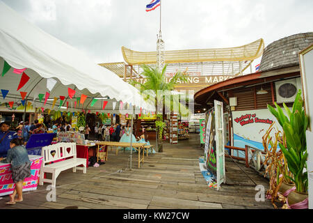 CHONBURI, Thailand - 11 November, 2017: Innenansicht des Pattaya Floating Market. Dies ist beliebtes Reiseziel in Pattaya, Chonburi, Thailand. Stockfoto