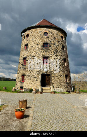 Windmühle, historische Windmühle im Westen lauwarm Sitz, Windmühle, historische Windmühle in der Westlausitz Stockfoto