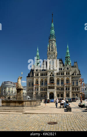 Liberec, Rathaus auf dem Platz Dr. Edvarda Bene??e, Rathaus mit dem Platz Dr. Edvarda Beneše Stockfoto