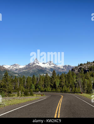 Pilot Peak ist ein markanter Berg in der Absaroka Range in Park County, Wyoming. Der Peak wird sichtbar von US Route 212, der Beartooth Highway Ju Stockfoto