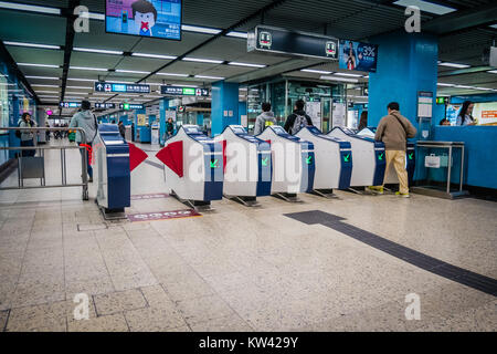 Hong Kong mtr station Drehkreuz Stockfoto