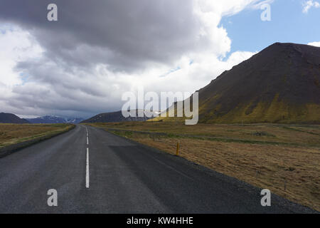 Die Ringstraße in Halbinsel Snaefellsnes im Westen Islands. Stockfoto