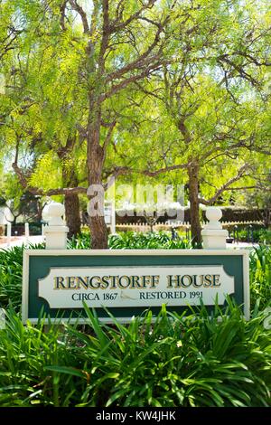 Beschilderungen für die rengstorff House, einem restaurierten viktorianischen Haus und eines der ersten Häuser im Silicon Valley Stadt Mountain View, Kalifornien, 24. August 2016 errichtet. Stockfoto