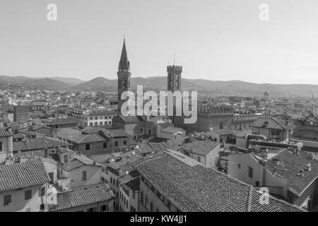 Italien, Florenz - 18. Mai 2017: Der Blick auf Florenz vom Palazzo Vecchio am 18. Mai 2017 in Florenz, Toskana, Italien. Stockfoto