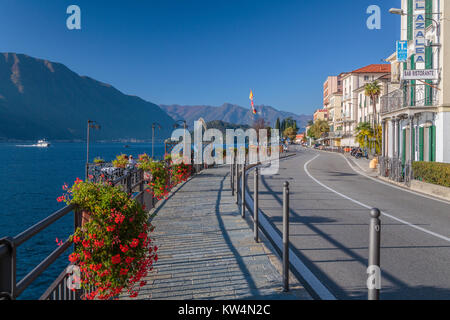 Comer See und das Dorf in Tremezzo, Lombardei, Italien, Europa. Stockfoto