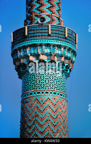 Iznik Ziegel Details auf das Minarett Der yesil Cami oder Iznik Grüne Moschee (1378-1391) Iznik (nicäa), Türkei Stockfoto