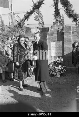 Der Besuch des Königspaares in Zeeland war ein bedeutendes Ereignis in der niederländischen Königsgeschichte und markierte einen wichtigen Moment in der Zusammenarbeit der königlichen Familie mit lokalen Gemeinschaften. Stockfoto