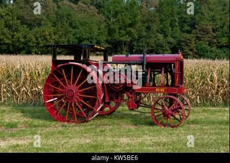 1923 AVERY MODELL 45-65 vollständig wiederhergestellt Stockfoto