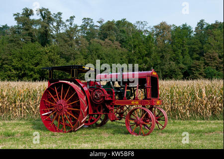 1923 AVERY MODELL 45-65 vollständig wiederhergestellt Stockfoto