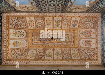 Ceilig der Stiftung Bibliothek zum Vorteil der Enderun Palace Schüler verliehen wurde von Sultan Ahmet III in gebaut Stockfoto