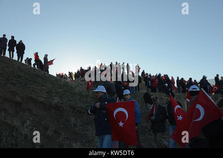 Oktober 9,2014 ERZURUM TÜRKEI. Feier der Sieg der Russischen türkische Krieg, der 1877 geschah. Jährliche März der Erzurum Menschen nach vorn Lin Stockfoto