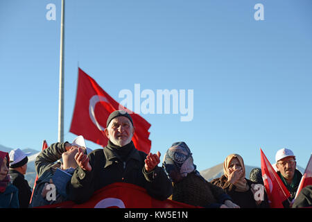 Oktober 9,2014 ERZURUM TÜRKEI. Feier der Sieg der Russischen türkische Krieg, der 1877 geschah. Jährliche März der Erzurum Menschen nach vorn Lin Stockfoto