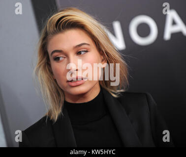 NEW YORK, NY - 26. März: Hailey Baldwin besucht die New Yorker Premiere von 'Noah' bei Clearview Ziegfeld Theater am 26. März 2014 in New York City People: Hailey Baldwin Stockfoto