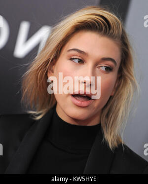 NEW YORK, NY - 26. März: Hailey Baldwin besucht die New Yorker Premiere von 'Noah' bei Clearview Ziegfeld Theater am 26. März 2014 in New York City People: Hailey Baldwin Stockfoto