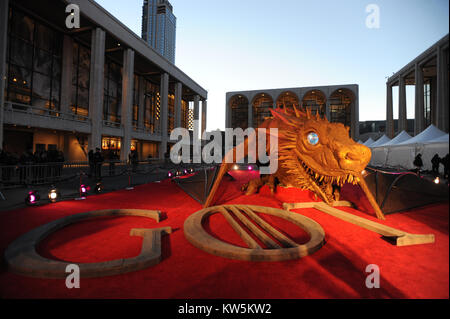 NEW YORK, NY - 18. März: Atmosphäre besucht die "Spiel der Throne' Saison 4 New York Premiere bei der Avery Fisher Hall, das Lincoln Center am 18. März 2014 in New York City People: Atmosphäre Stockfoto