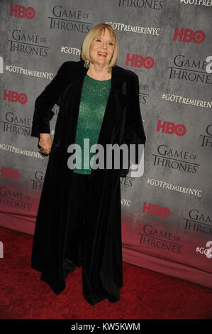 NEW YORK, NY - 18. März: Diana Rigg besucht die "Spiel der Throne' Saison 4 New York Premiere bei der Avery Fisher Hall, das Lincoln Center am 18. März 2014 in New York City People: Diana Rigg Stockfoto