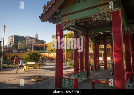 Pavillon in Hing Hey Park, das Internationale Viertel, Seattle, Washington, USA Stockfoto