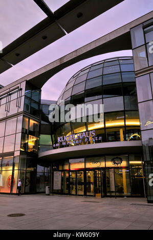 Ball Haus auf dem Wiener Platz, Dresden, kugelhaus am Wiener Platz Stockfoto