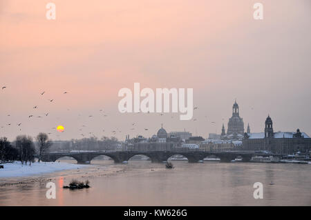 Canalettoblick, Panorama, Terrasse Ufer,? Augustusbr cke, Dresden, Panorama, Terrassenufer, Augustusbrücke Stockfoto