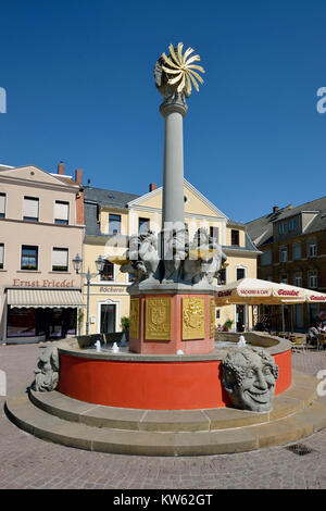 Sachsen, Oschatz, Alter Markt mit gut, Rathaus und Kirche Saint Agidien