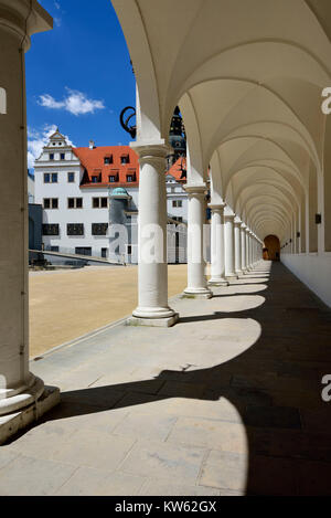 Dresden, langer Weg und Büro Haus im Stall Hof, Langer Gang und Kanzleihaus im Stallhof Stockfoto