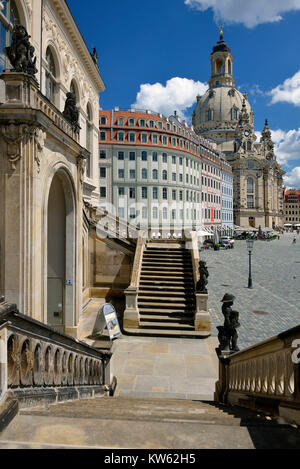 Dresden, Frauenkirche im Blick auf das Johanneum, die Frauenkirche in der Ansicht vom Johanneum Stockfoto