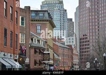 Bostons Haymarket Nachbarschaft im Winter vor Schnee fallen, Massachusetts, USA Stockfoto