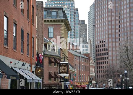 Bostons Haymarket Nachbarschaft im Winter vor Schnee fallen, Massachusetts, USA Stockfoto